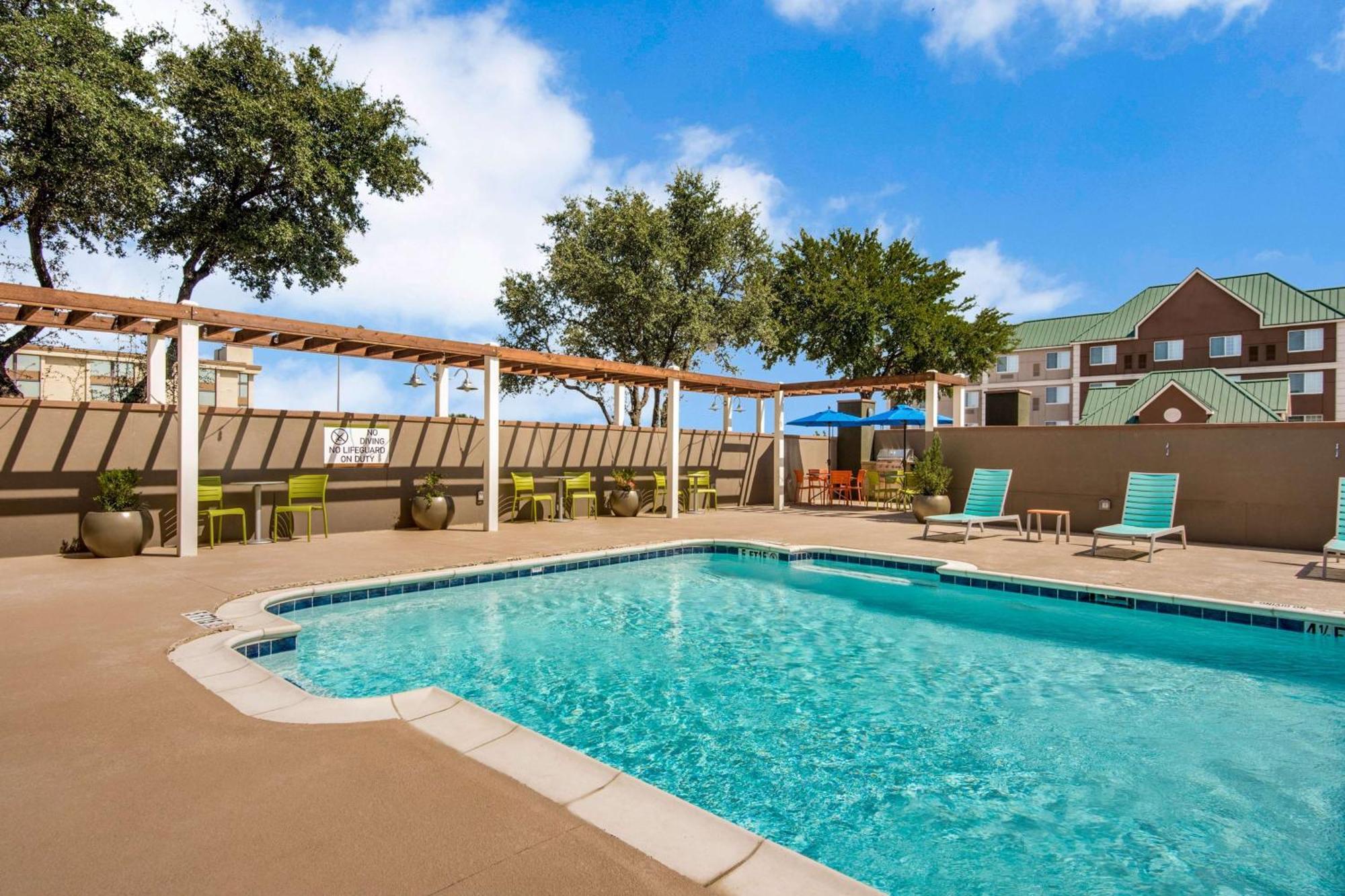 Home2 Suites By Hilton Dfw Airport South Irving Eksteriør billede